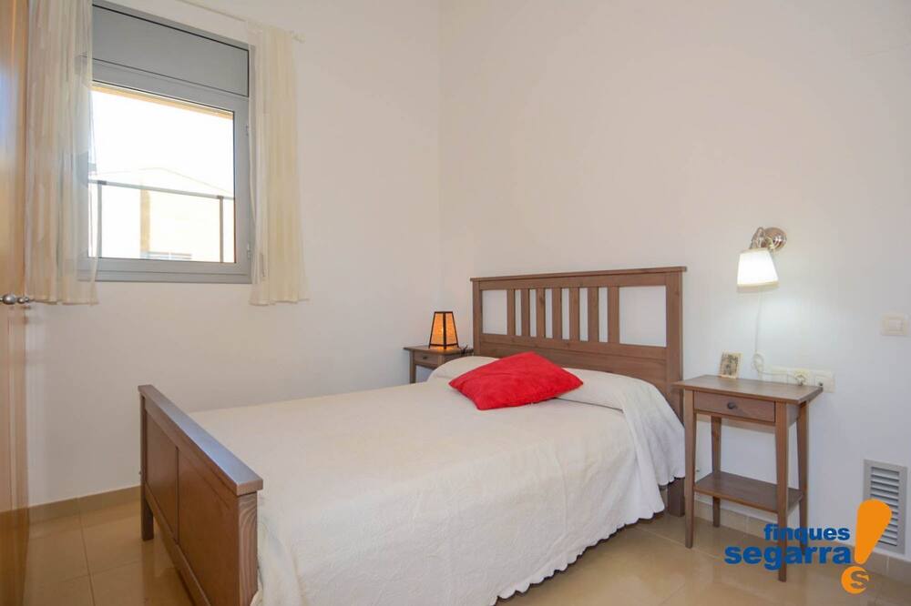 Photo of Bedroom in El Roc de Sant Gaieta