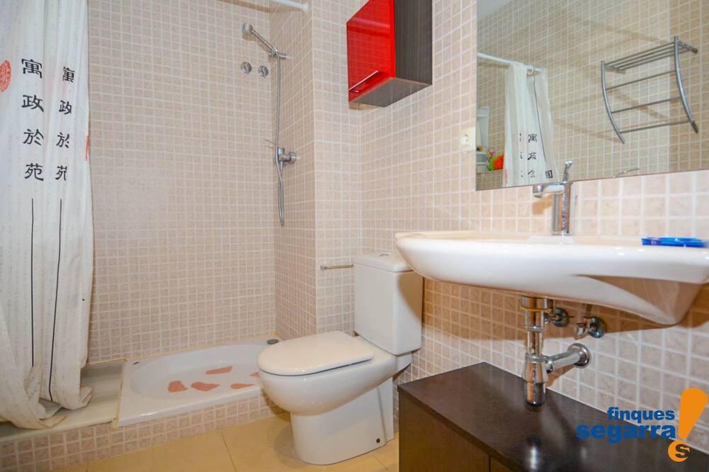 Photo of Bathroom in El Roc de Sant Gaieta