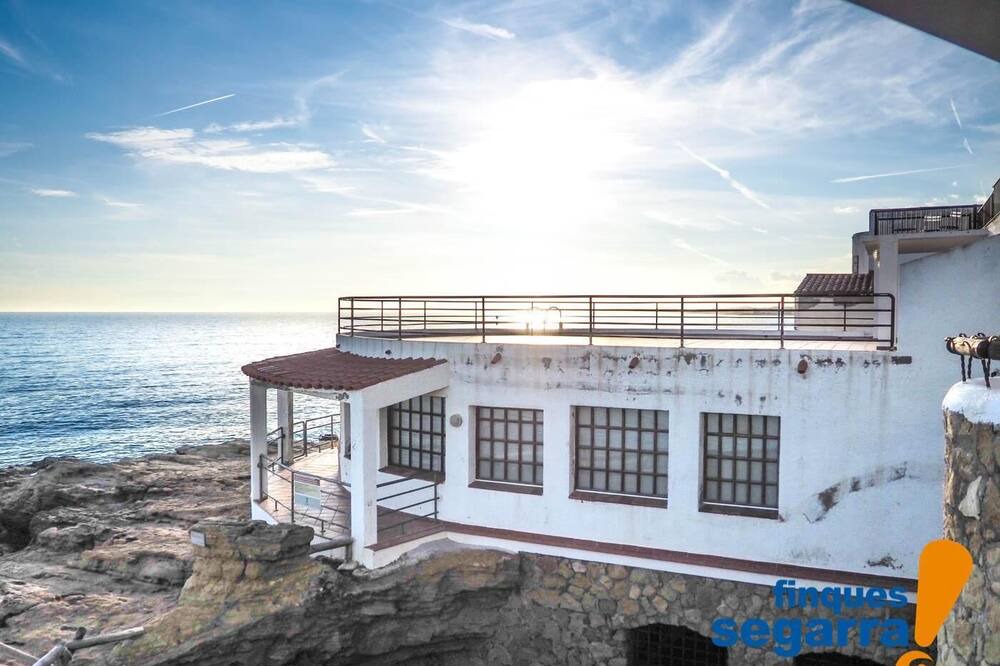 Photo of Outdoor in El Roc de Sant Gaieta