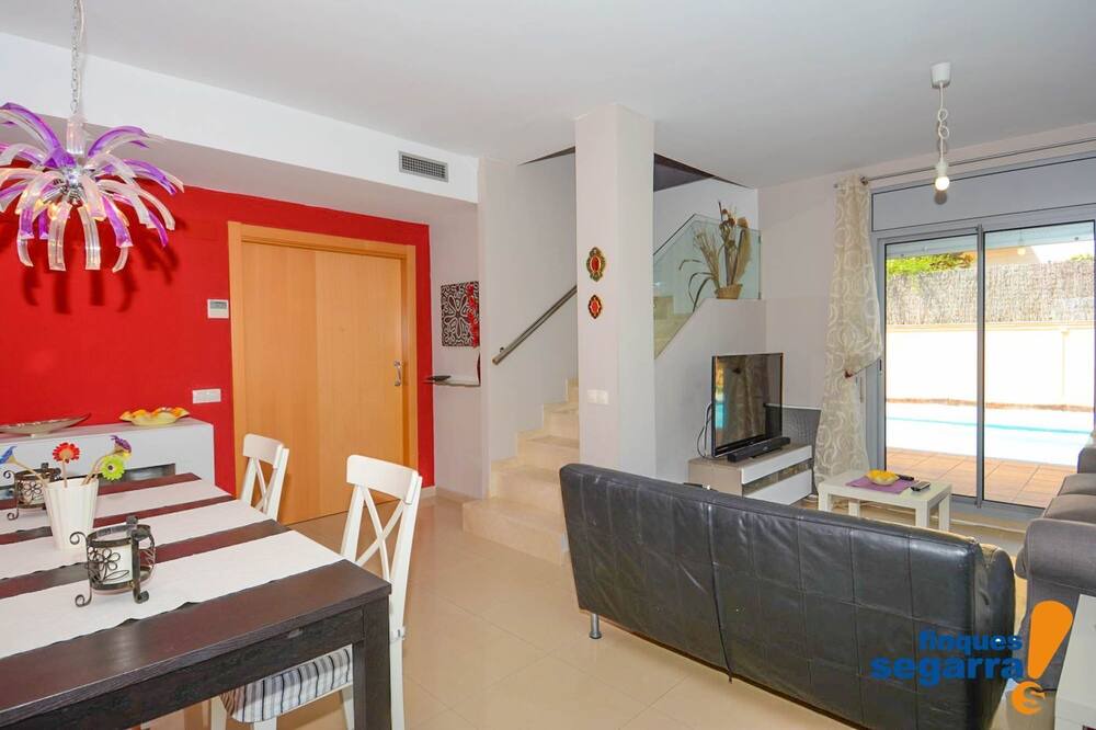 Photo of Livingroom in El Roc de Sant Gaieta