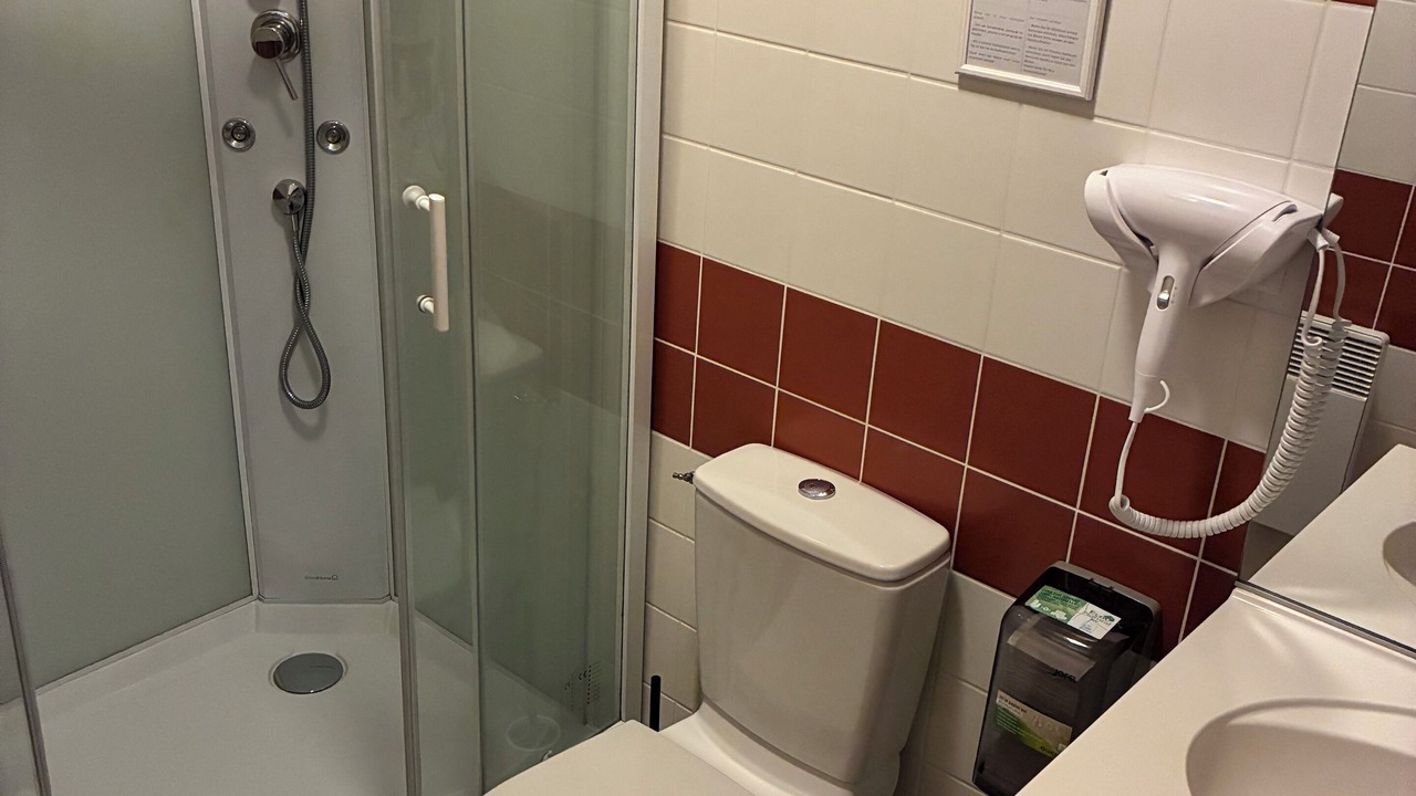Photo of Bathroom in Volvic