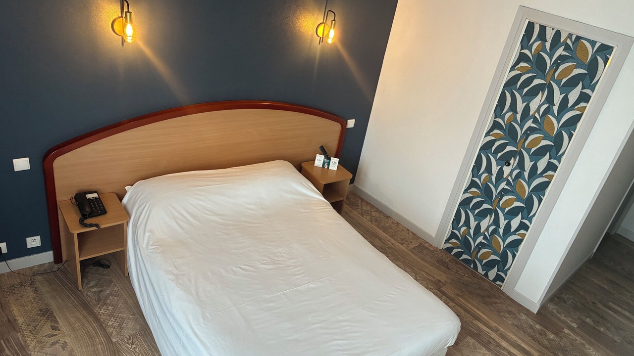 Photo of Bedroom in Volvic