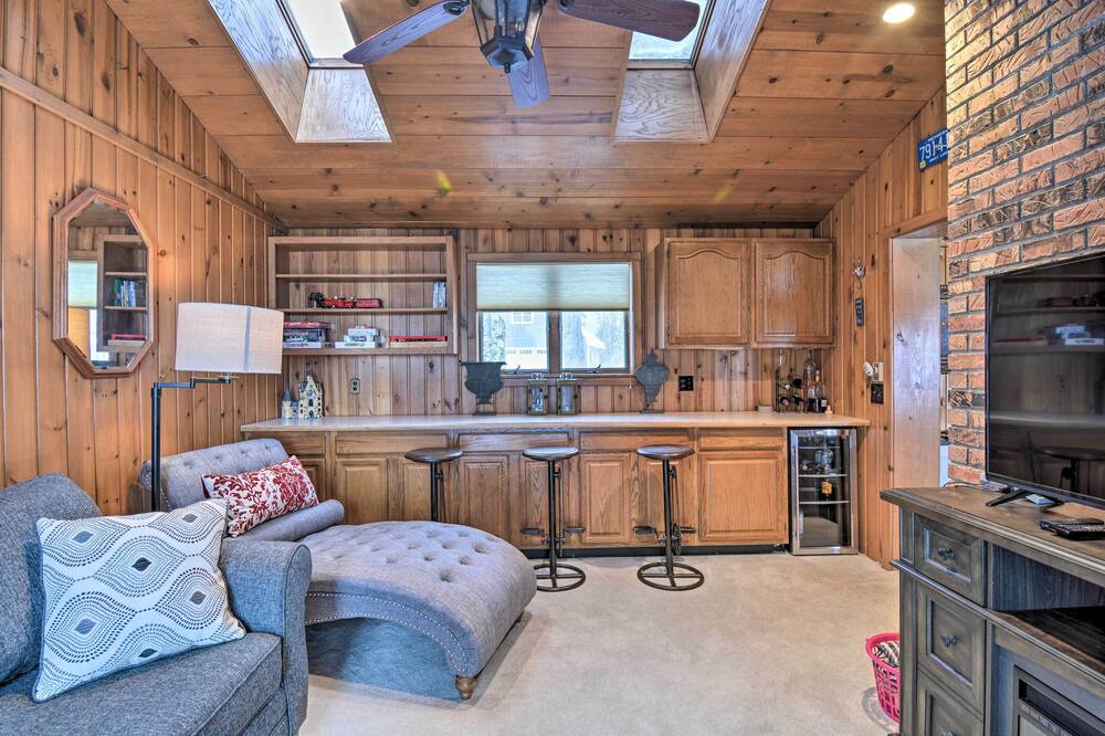 Photo of Bedroom in Cadillac
