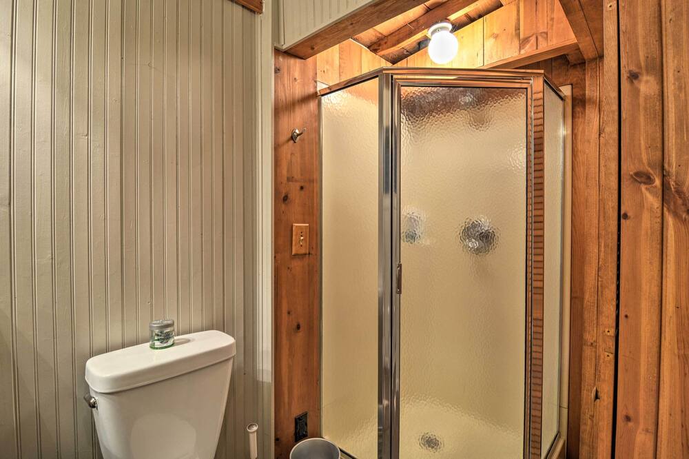 Photo of Bathroom in Cadillac