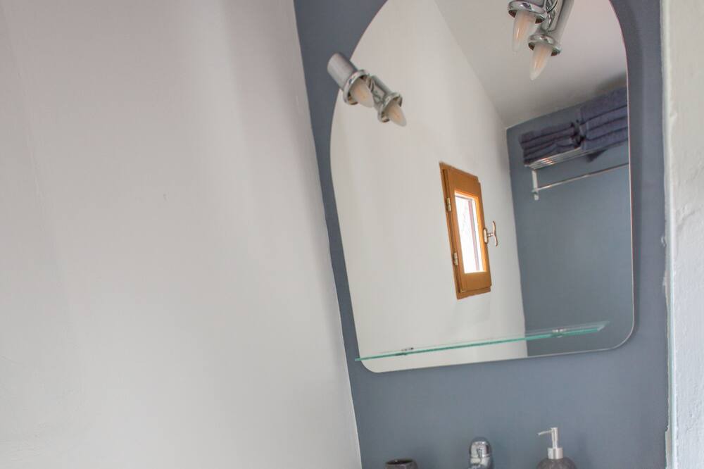 Photo of Bathroom in Corsavy