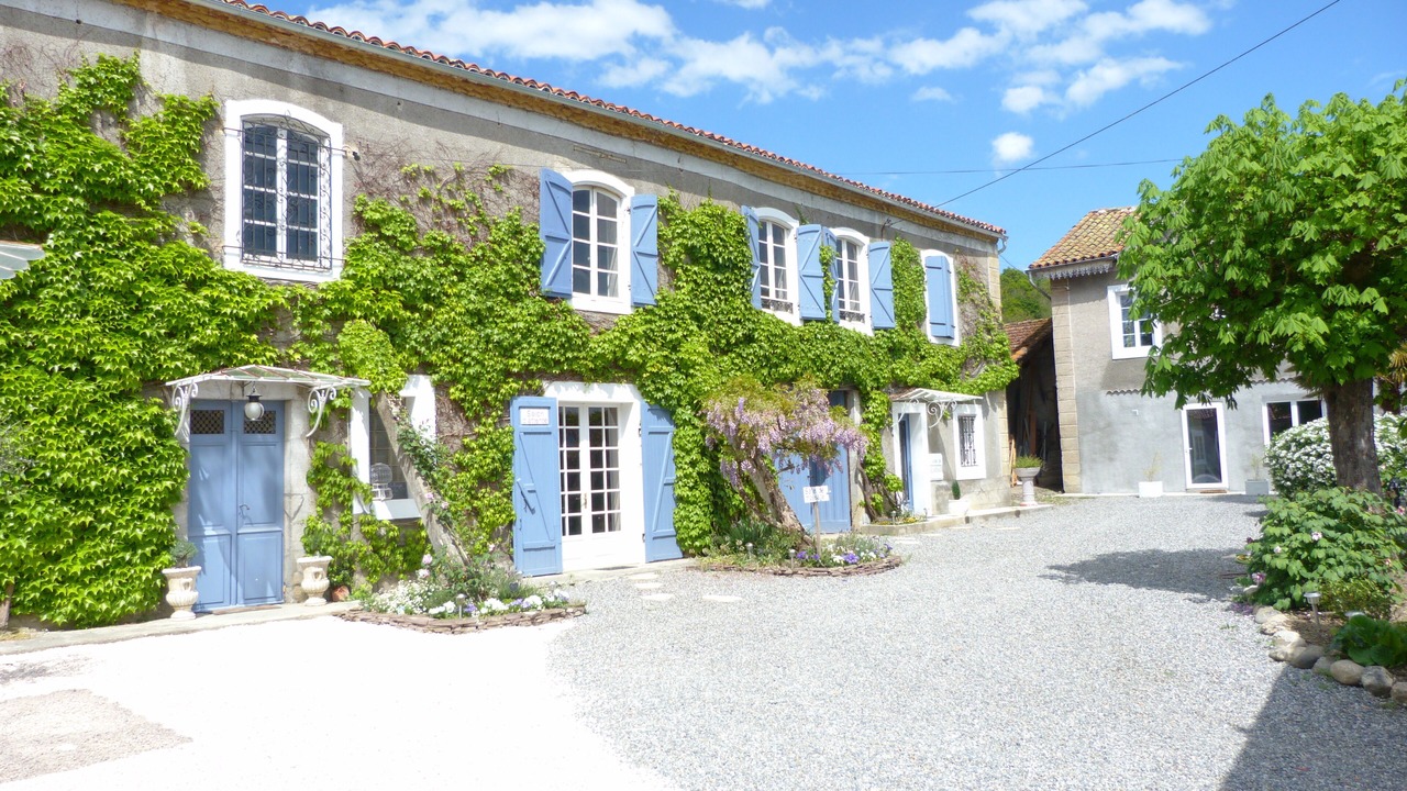 Photo of Outdoor in Villeneuve-de-Riviere
