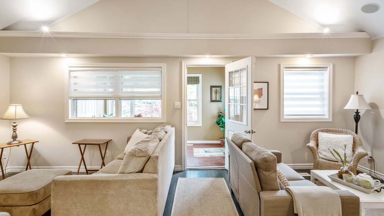 Photo of Livingroom in Crystal Beach