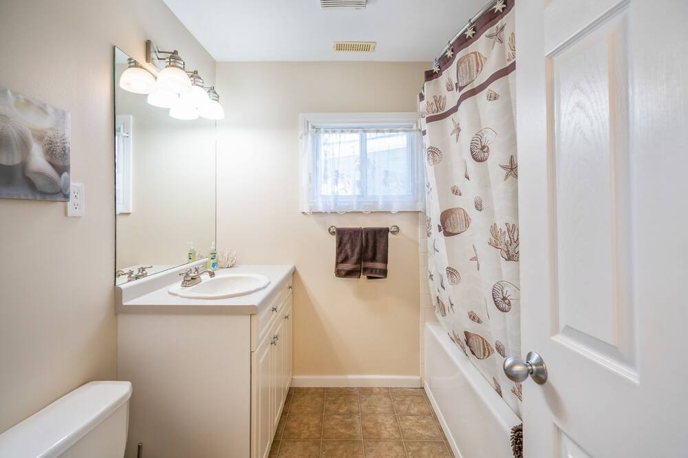 Photo of Bathroom in Crystal Beach