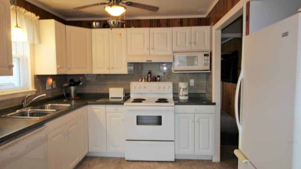 Photo of Kitchen in Crystal Beach