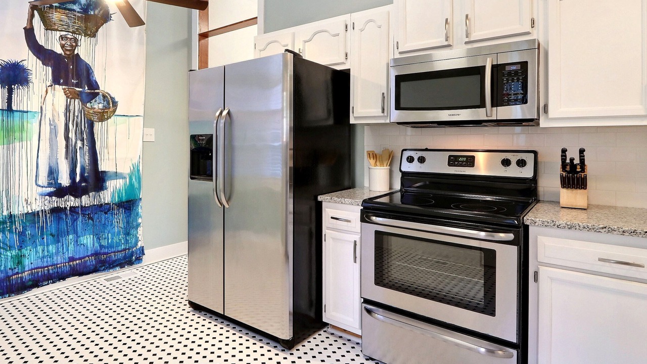 Photo of Kitchen in Beach Institute