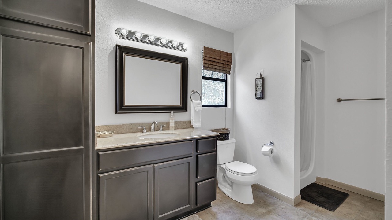Photo of Bathroom in Cape Royale