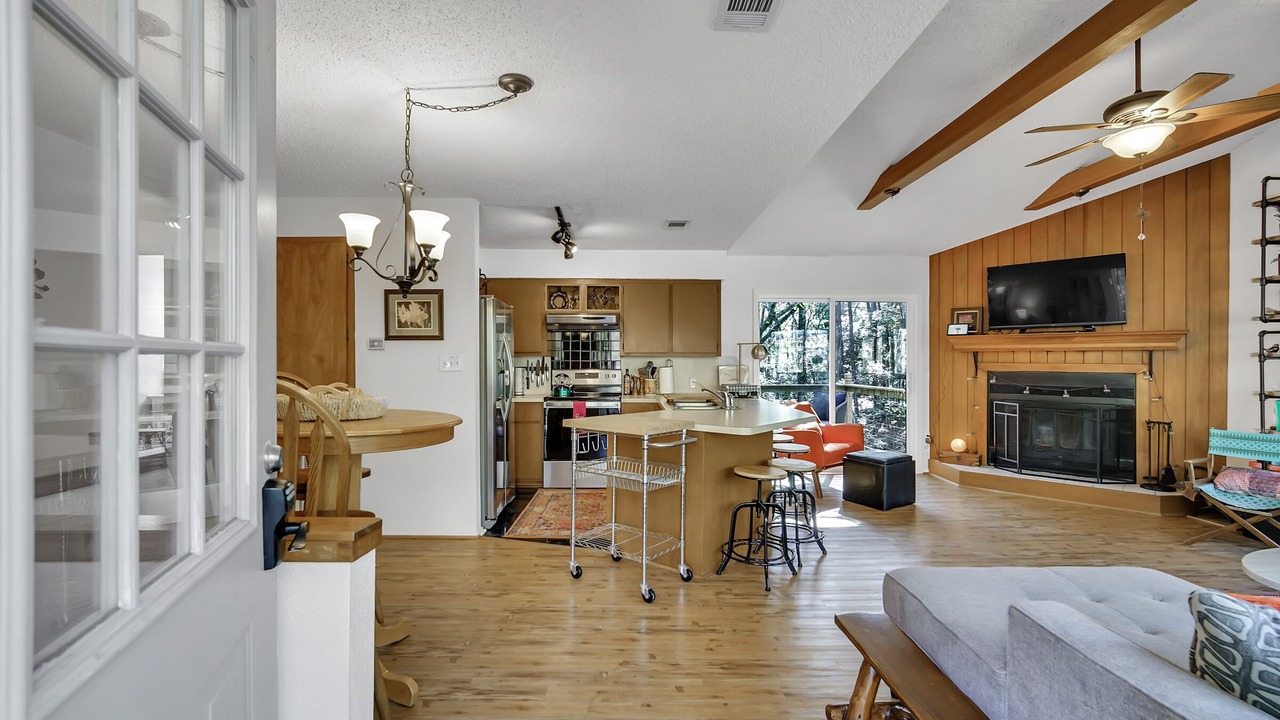 Photo of Livingroom in Cape Royale