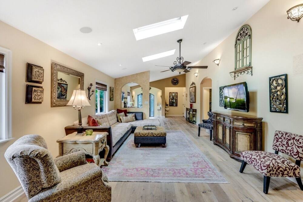 Photo of Livingroom in Capistrano Beach