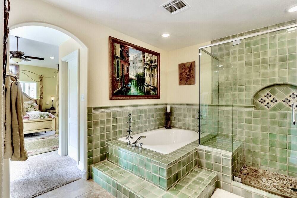 Photo of Bathroom in Capistrano Beach
