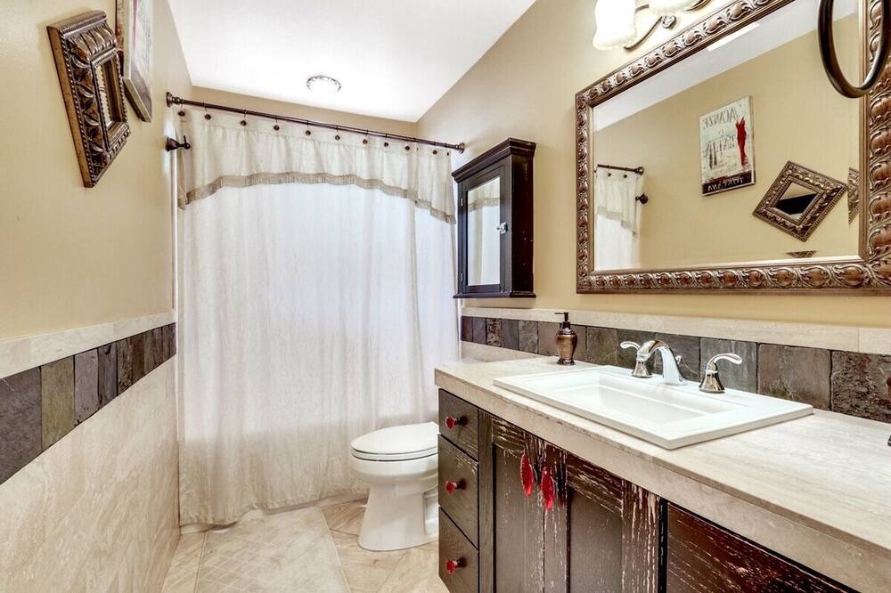 Photo of Bathroom in Capistrano Beach