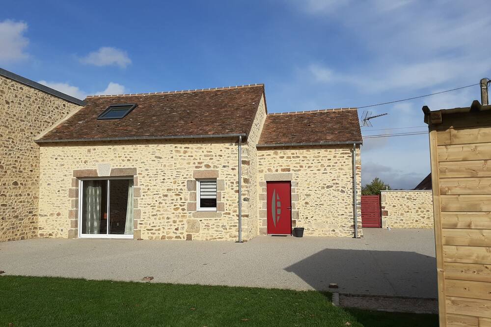 Photo of Outdoor in Gesnes-le-Gandelin