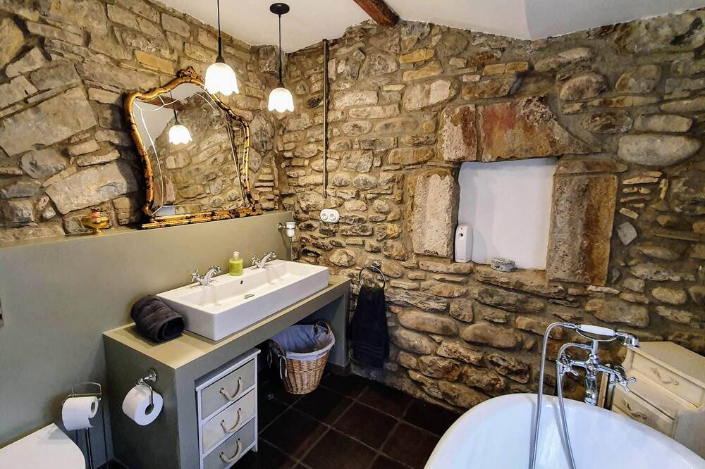 Photo of Bathroom in Jaca