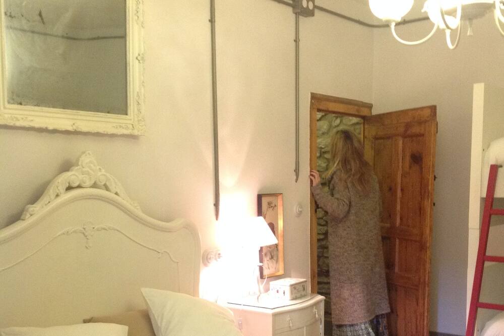 Photo of Bedroom in Jaca
