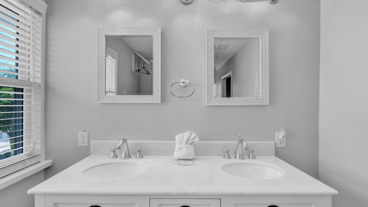 Photo of Bathroom in Holmes Beach