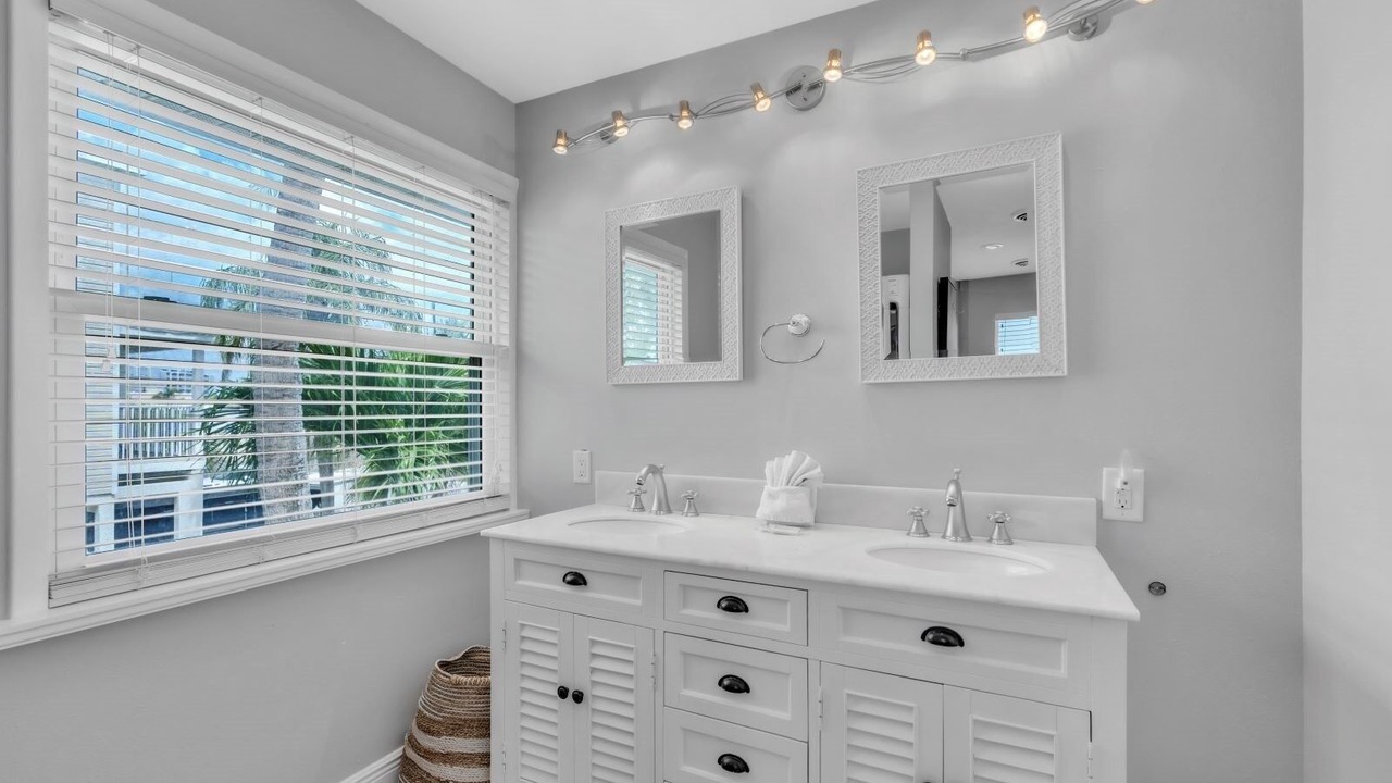 Photo of Bathroom in Holmes Beach