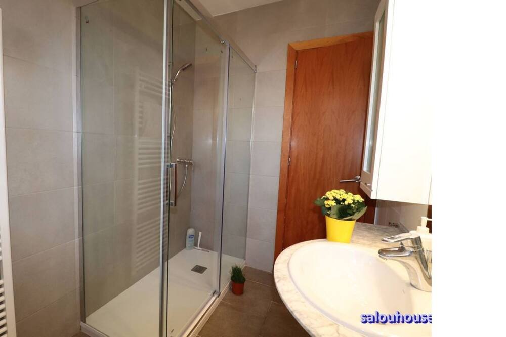 Photo of Bathroom in Salou City Centre