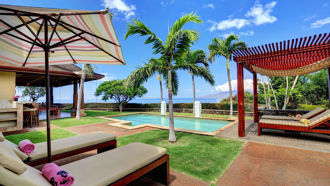 Photo of Outdoor in Historic Lahaina Front Street