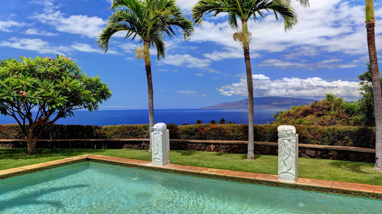Photo of Outdoor in Historic Lahaina Front Street