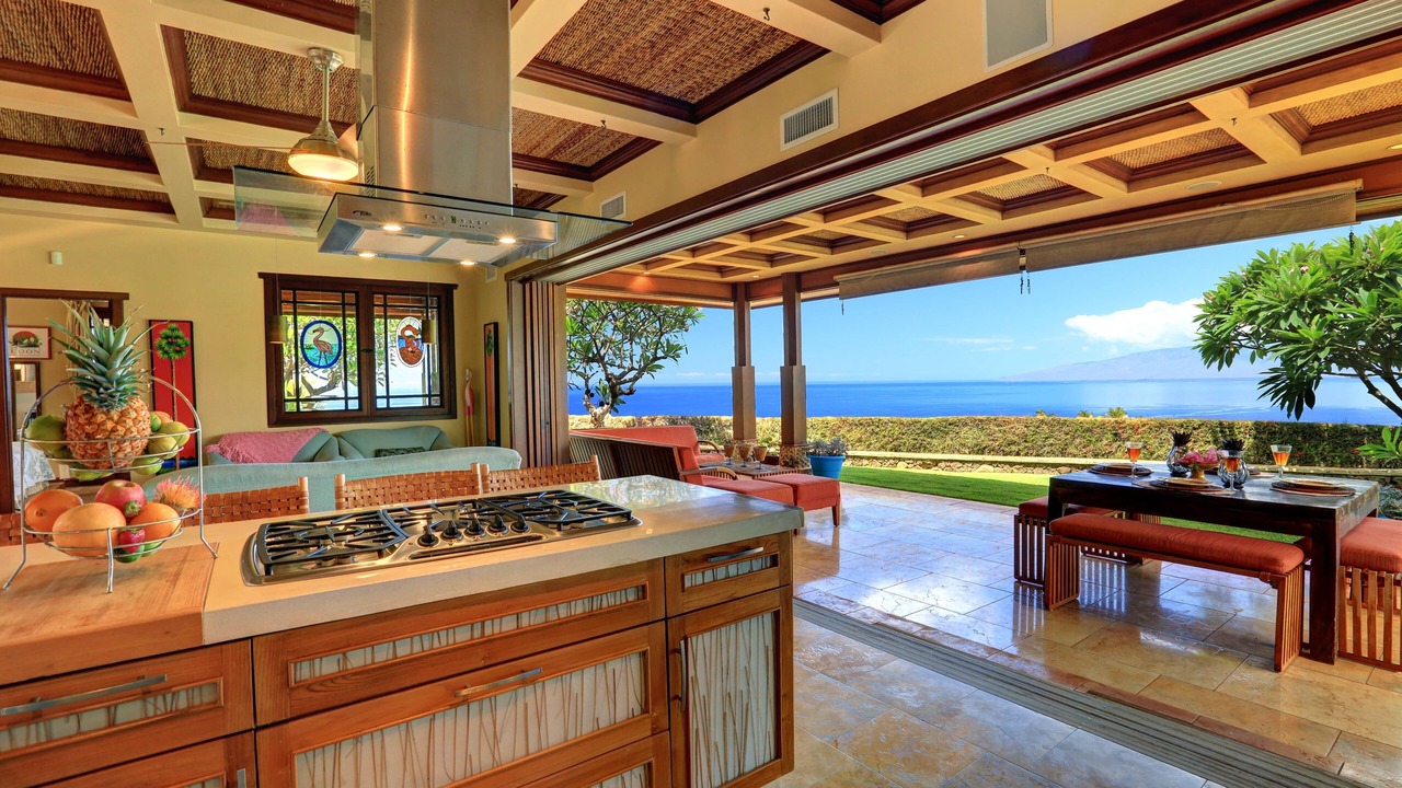 Photo of Others in Historic Lahaina Front Street