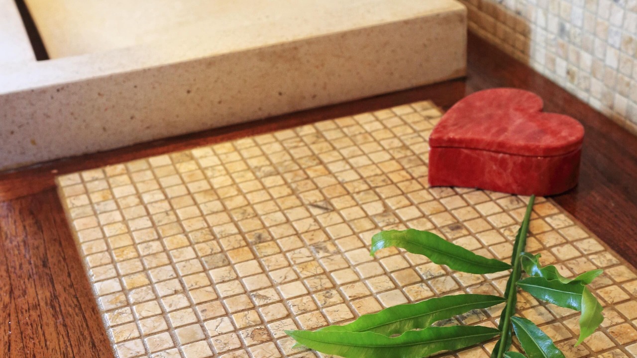 Photo of Bathroom in Historic Lahaina Front Street