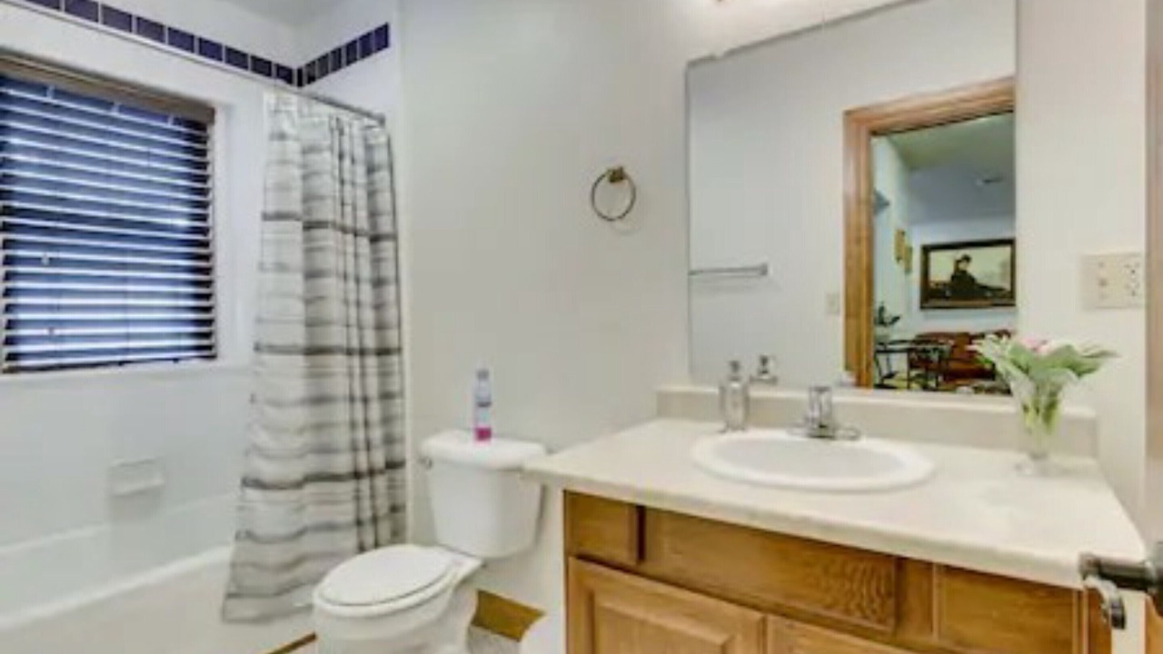 Photo of Bathroom in Midtown