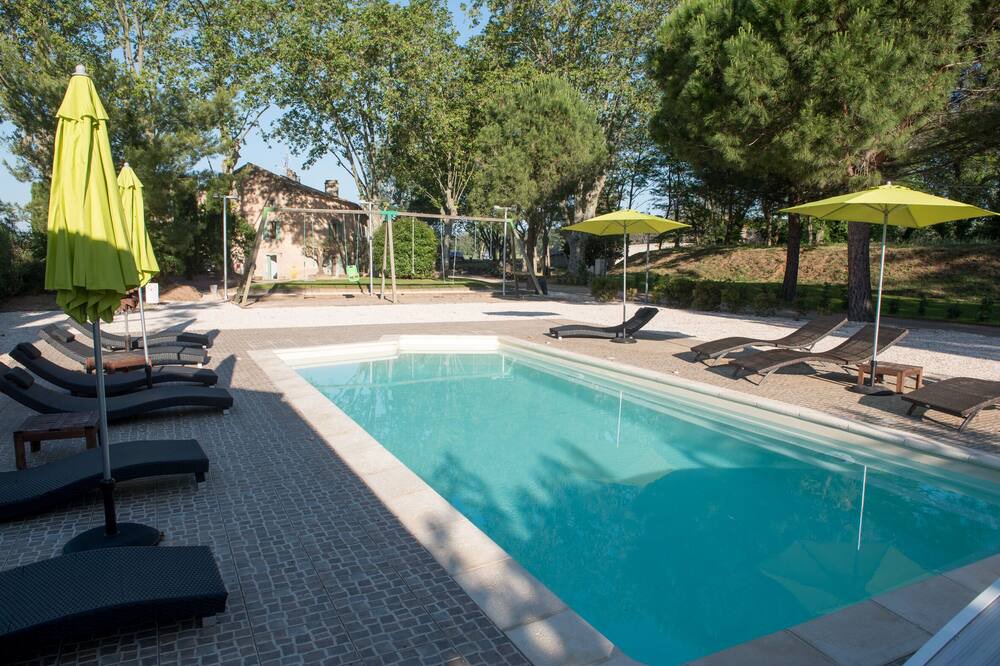 Photo of Outdoor in Ouveillan