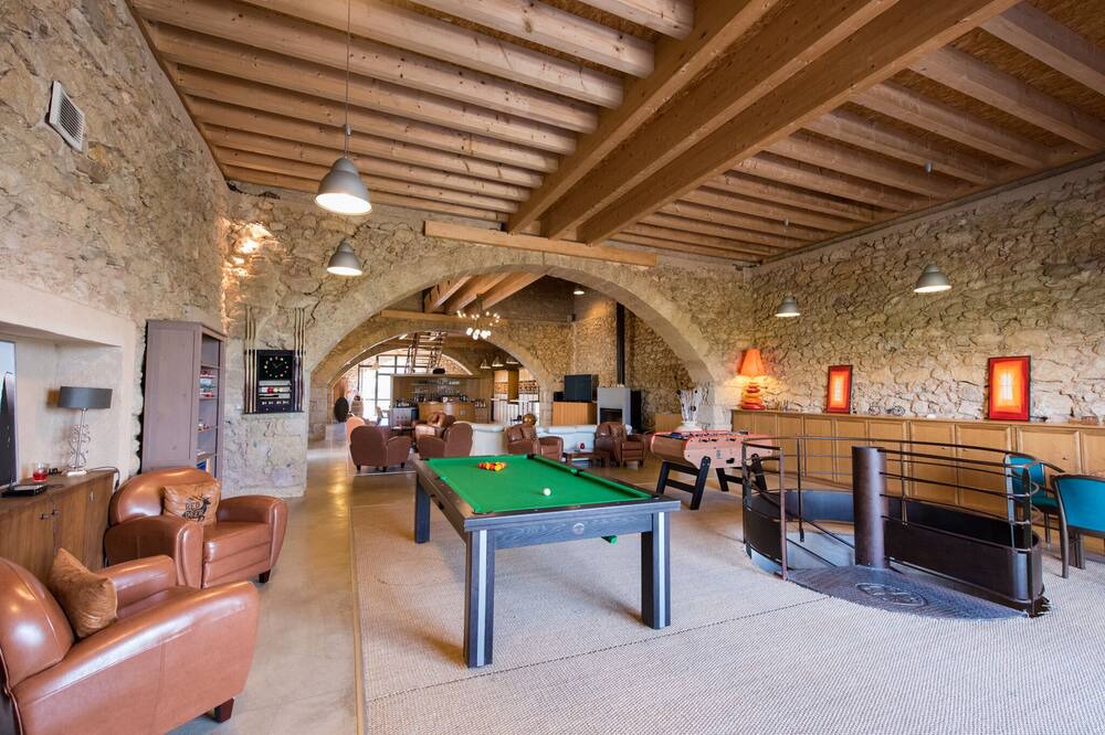 Photo of Bedroom in Ouveillan