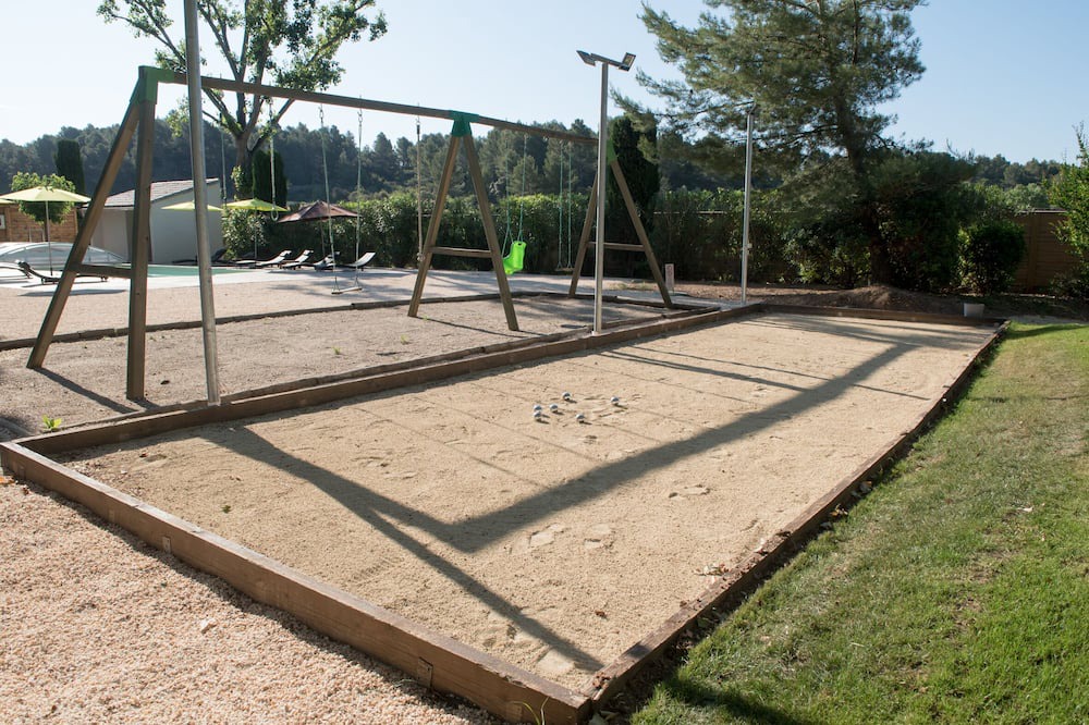 Photo of Others in Ouveillan