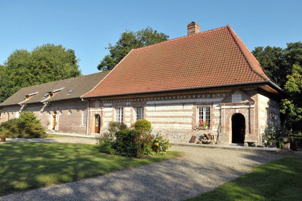 Photo of Outdoor in Saint-Martin-le-Gaillard