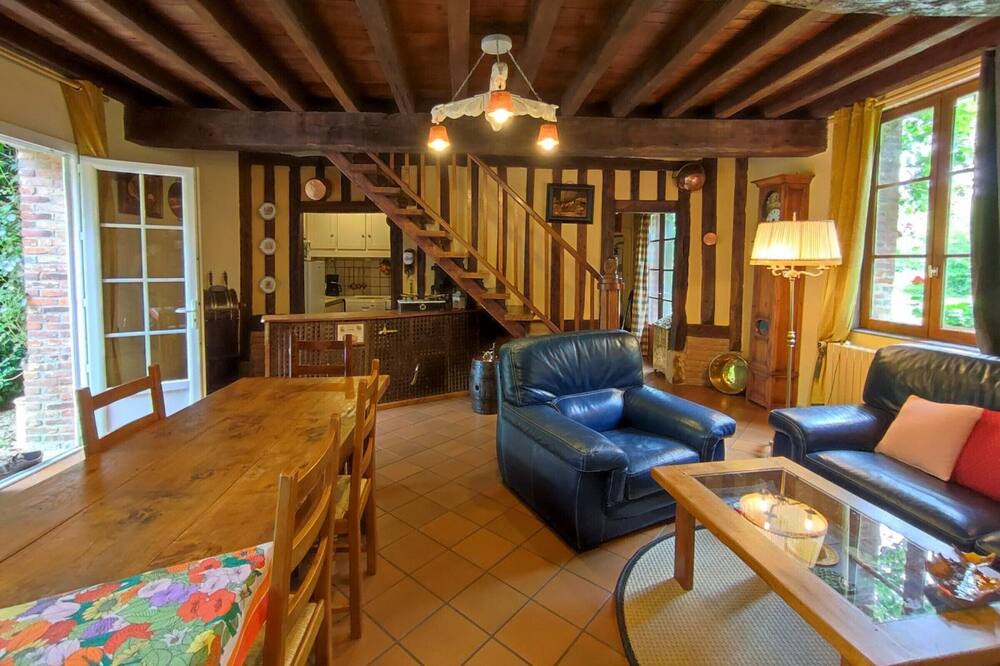 Photo of Livingroom in Varneville-Bretteville