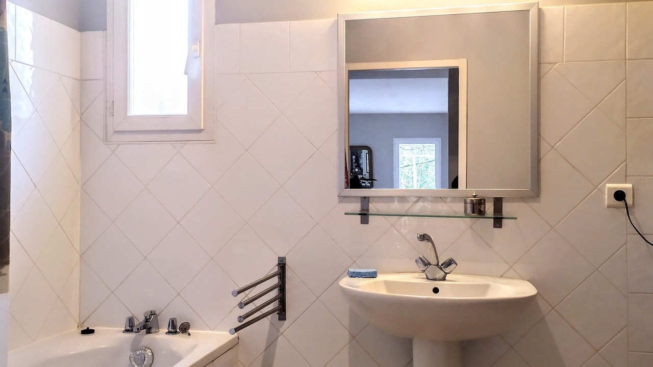 Photo of Bathroom in Aveze