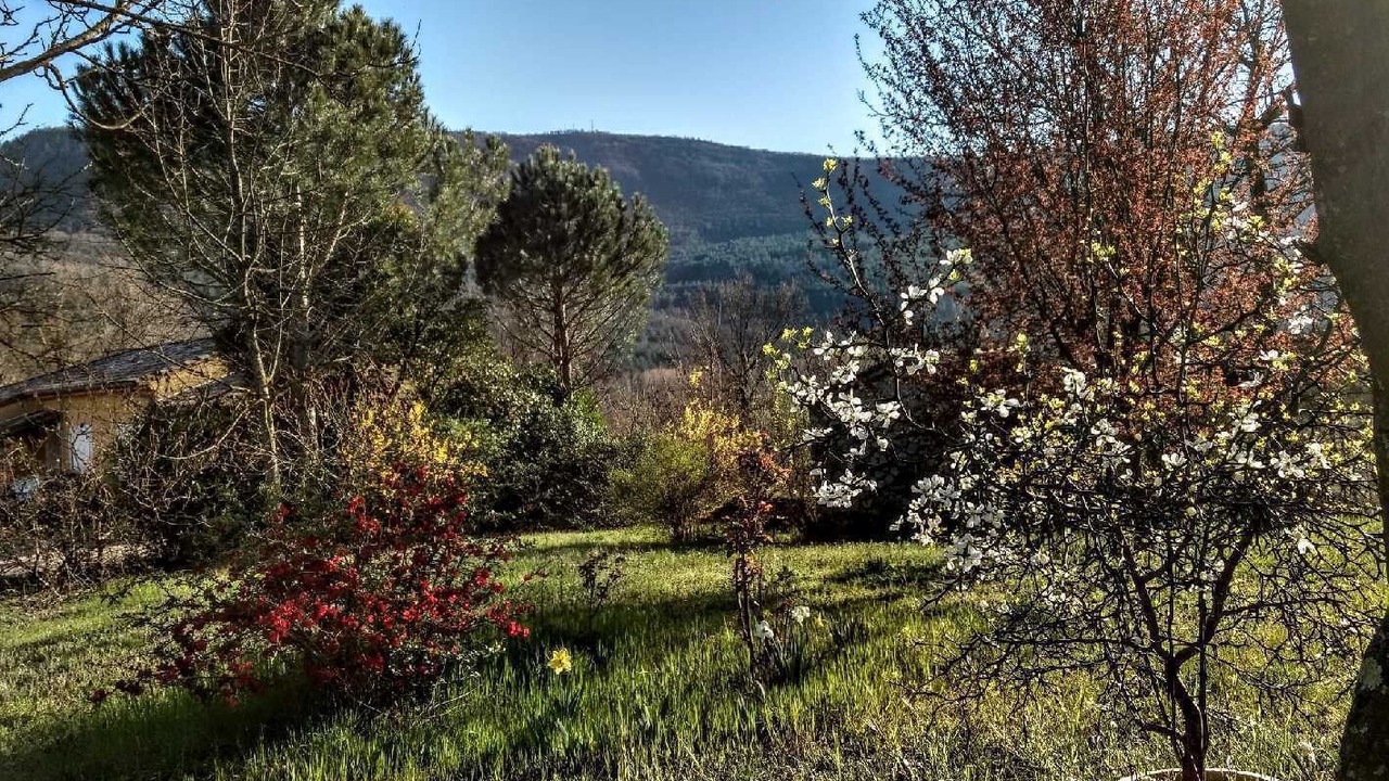 Photo of Outdoor in Aveze