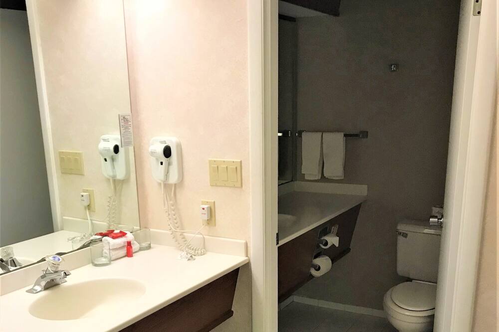 Photo of Bathroom in South Richland