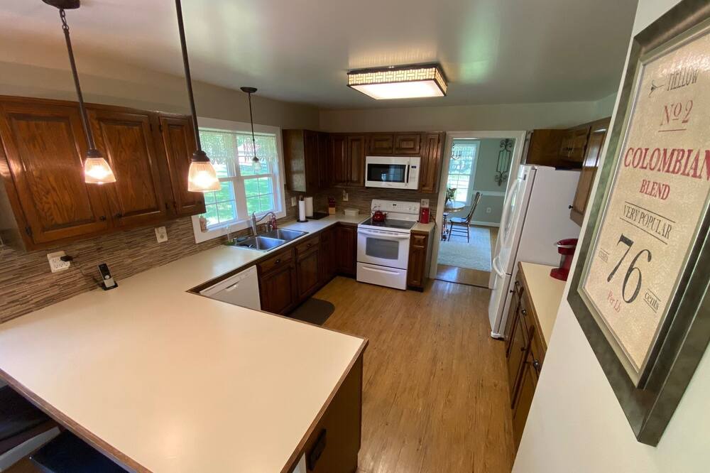 Photo of Kitchen in Round Hill
