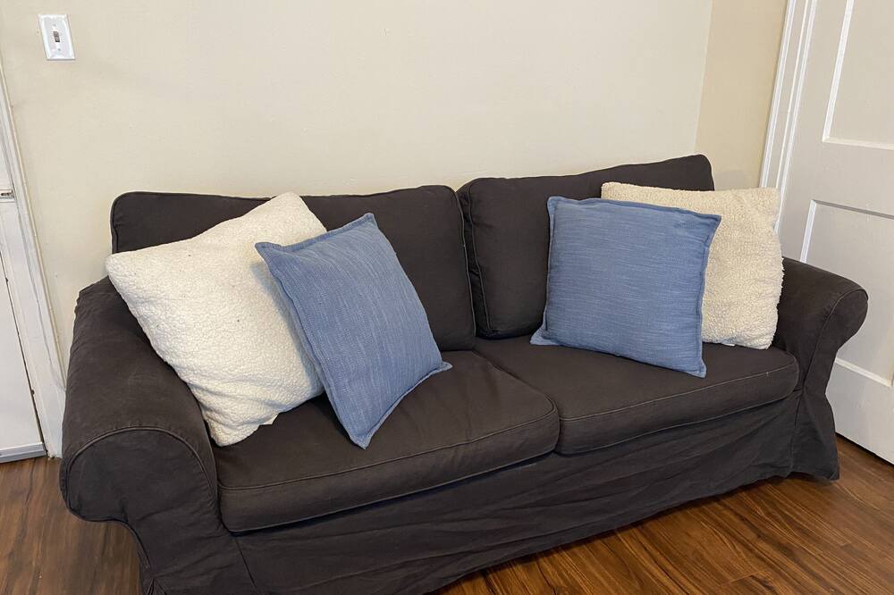 Photo of Livingroom in Country Club Plaza Area