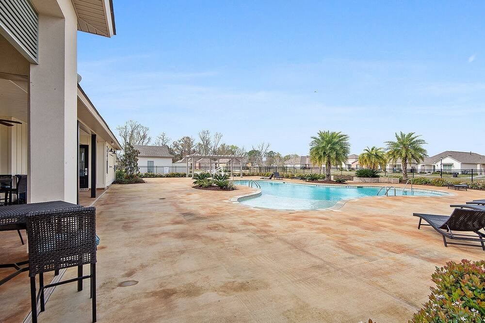 Photo of Outdoor in Highlands - Perkins
