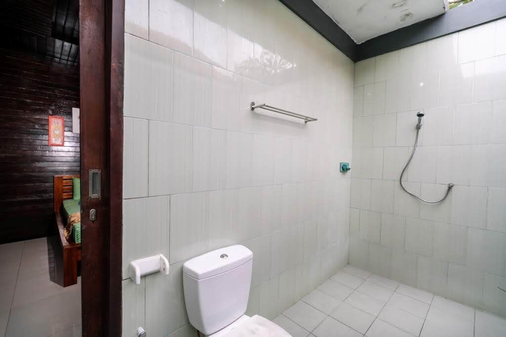 Photo of Others in Jungut Batu