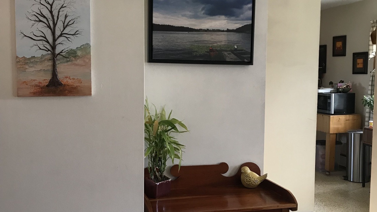 Photo of Livingroom in Dryden