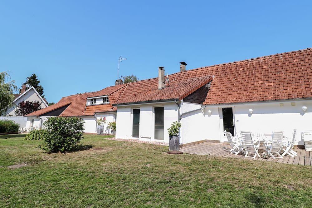 Photo of Outdoor in Le Moulinel
