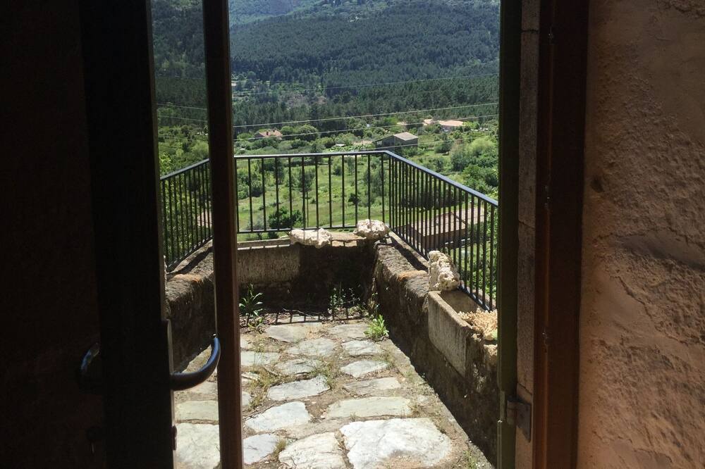 Photo of Patio Balcony in Les Salelles