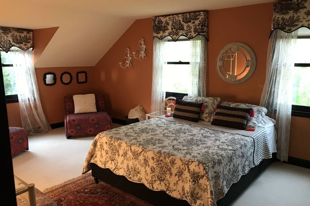 Photo of Bedroom in Somers