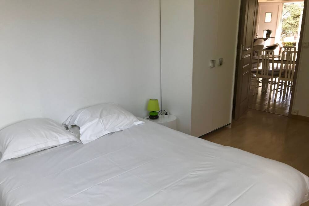 Photo of Bedroom in Ambrault