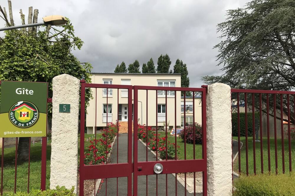 Photo of Others in Ambrault