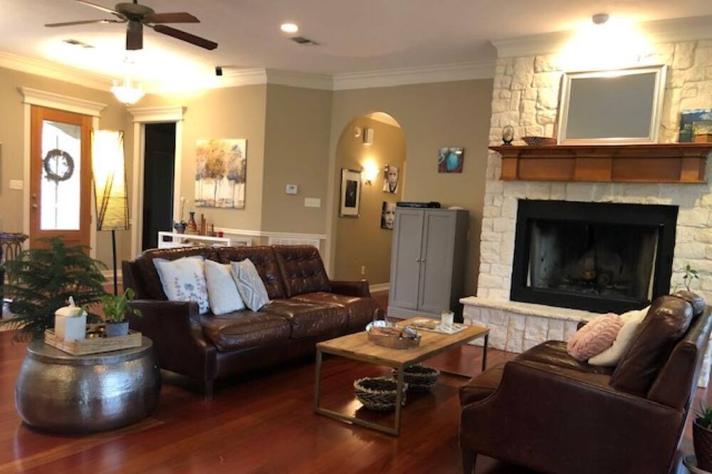 Photo of Bedroom in Wellborn