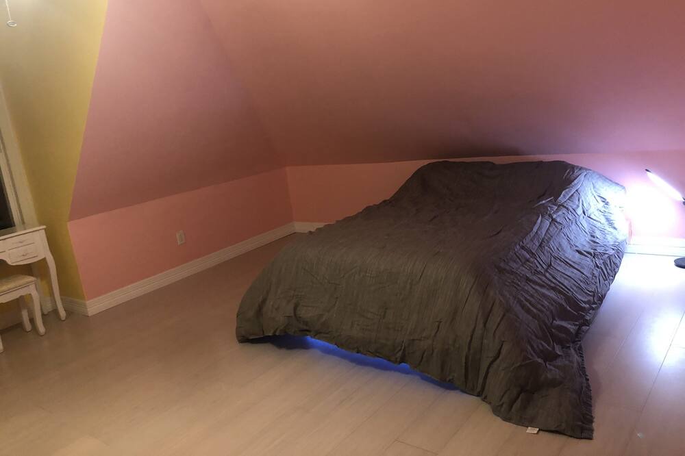 Photo of Bedroom in Wellborn